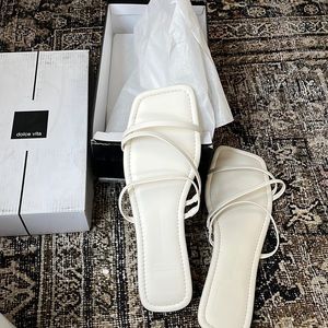Dolce Vita sandals never worn